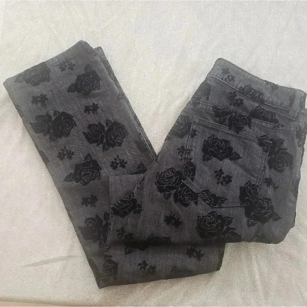 Chico's Black Jeans w/Velvet Rose Pattern